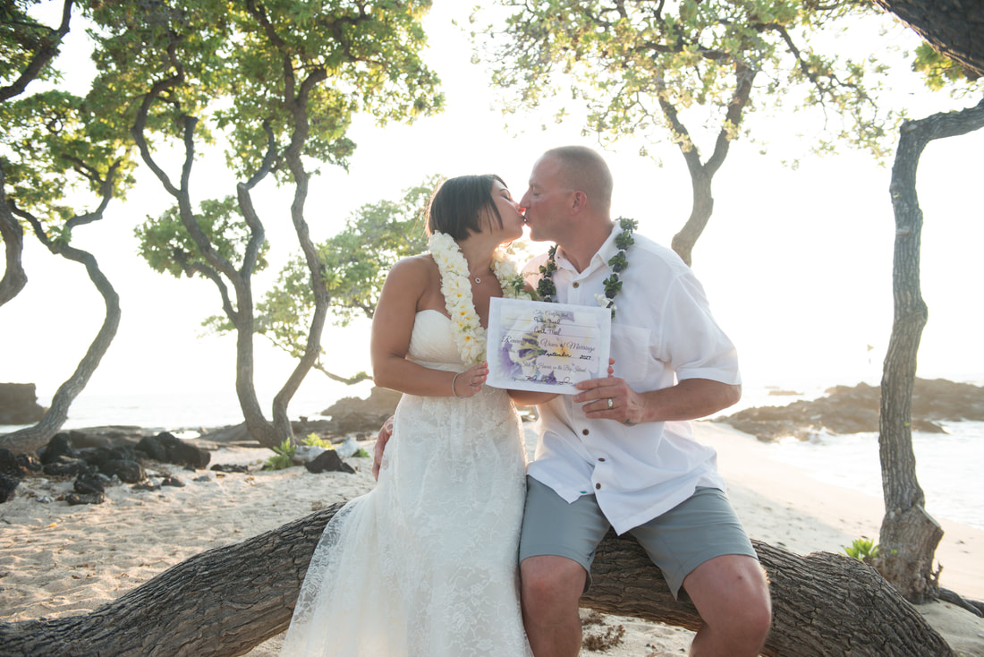 Simple Kona Beach Weddings Vow Renewal